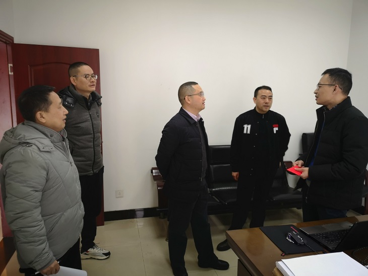 走訪慰問暖人心，噓寒問暖傳真情